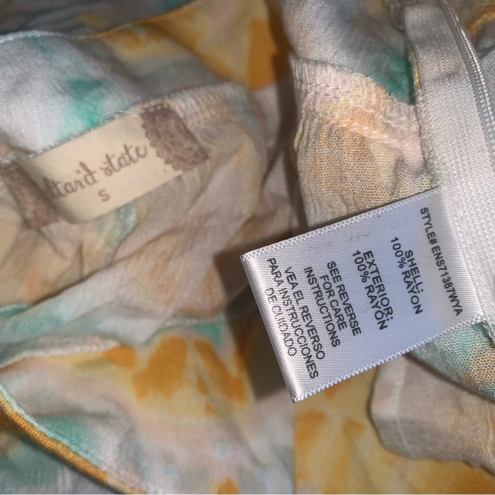 Altar’d state spring Ruffle shorts - Picture 6 of 6
